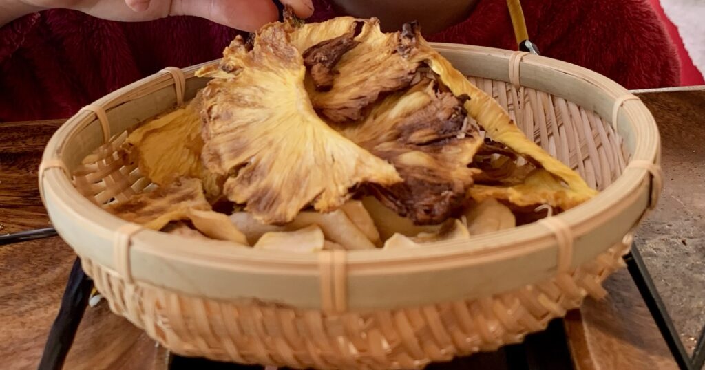 焼きパイナップルチップス