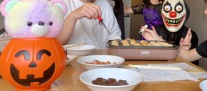 ハロウィンパーティーでたこ焼き料理に