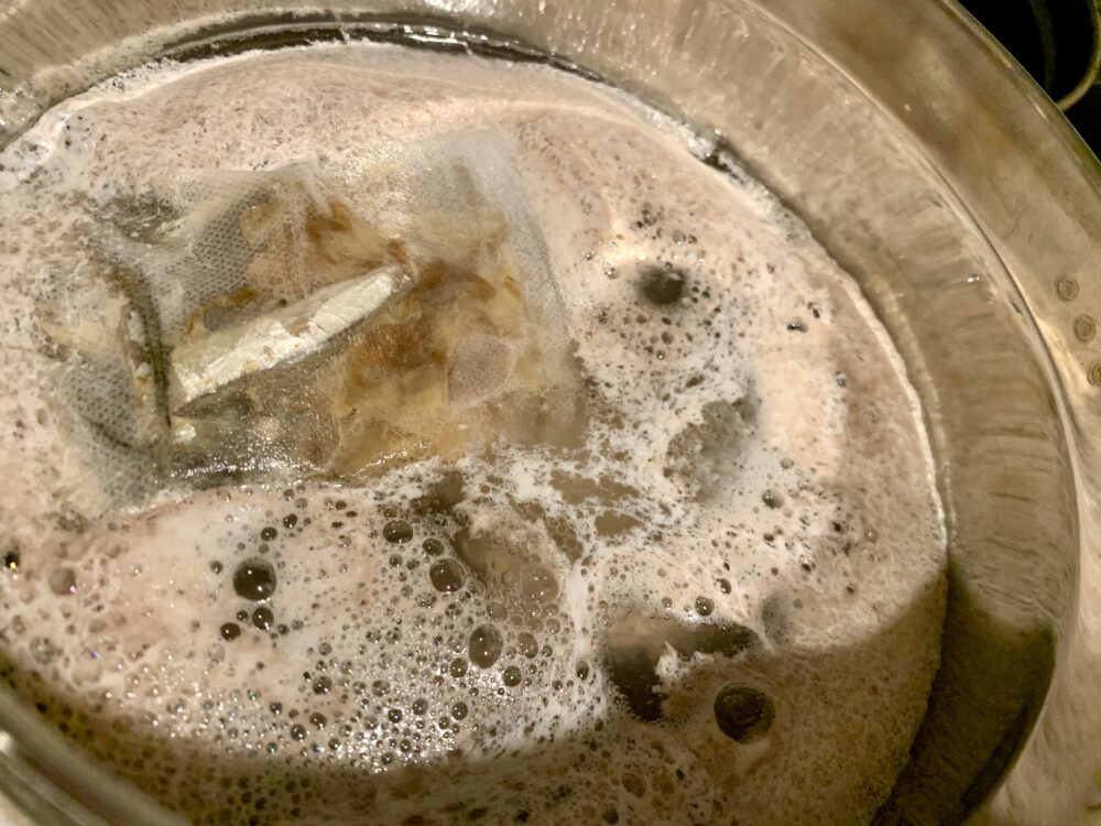あくをとる
