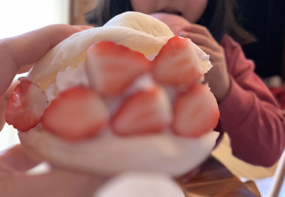 マリトッツォのパンは市販でも自家製でも